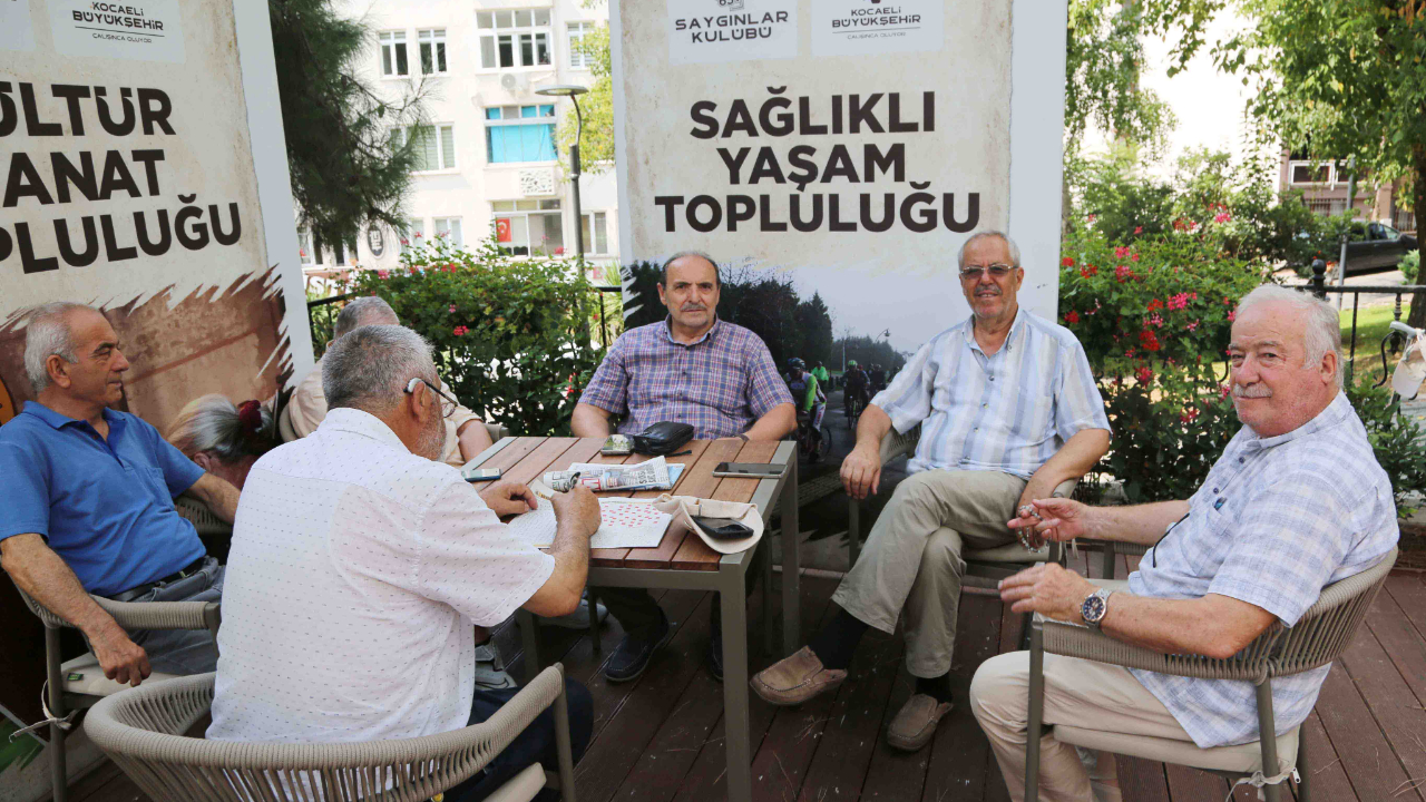 Saygınlar Kulübü üyeleriyle büyüyor
