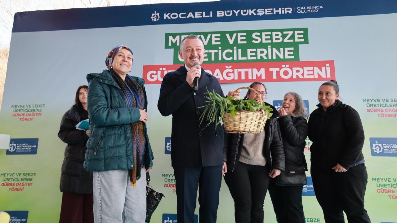 Büyükakın: “Çiftçimizin, üreticimizin her zaman yanındayız”