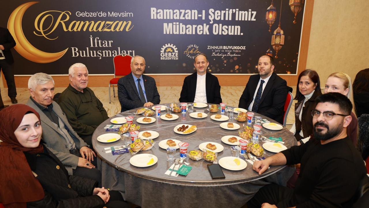 GEBZE BELEDİYESİ’NDEN ÖZEL EĞİTİM ÖĞRETMENLERİNE İFTAR