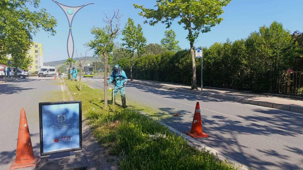 Büyükşehir’den kentin her noktasında detaylı temizlik