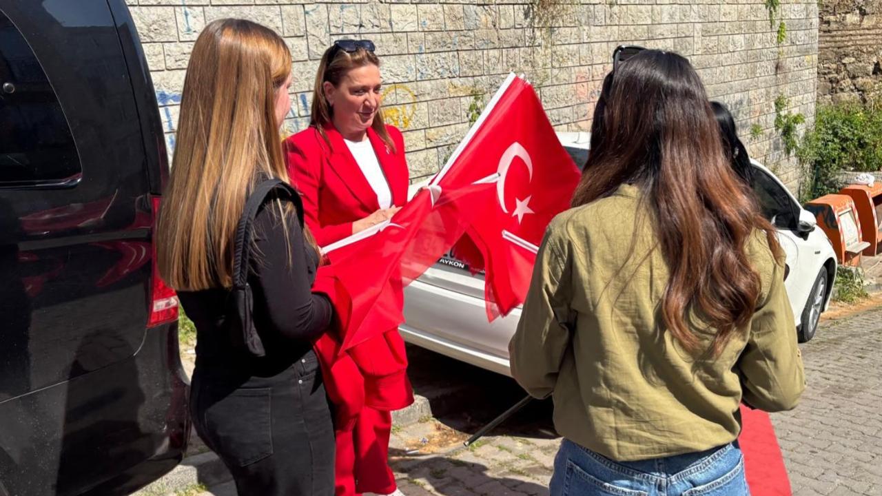 İYİ Parti Darıca’dan gençlere anlamlı 19 Mayıs jesti