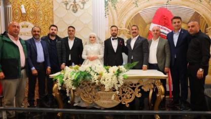 Böyle olur Göz’lerin düğünü!