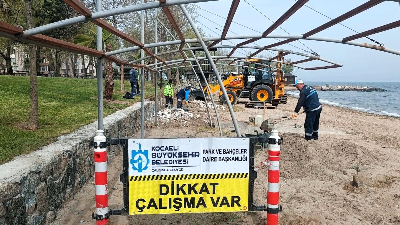 Büyükşehir’den sahillere yaz dokunuşu