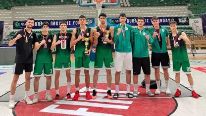 Çayırova’nın genç basketbolcuları  Marmara bölge şampiyonu oldu