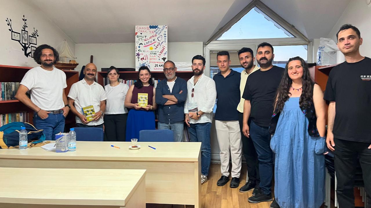 Devrim Koçak Gebze’de okurlarıyla buluştu