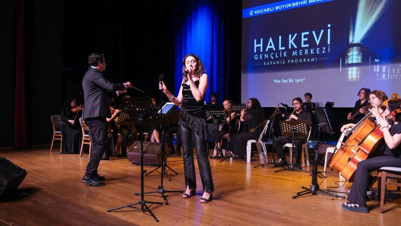 Halkevi Gençlik Merkezi’nde sanat dolu final