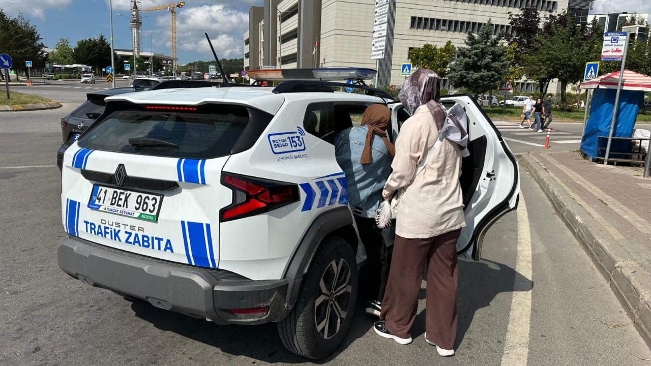Kocaeli Zabıtası YKS’de gençleri yalnız bırakmadı