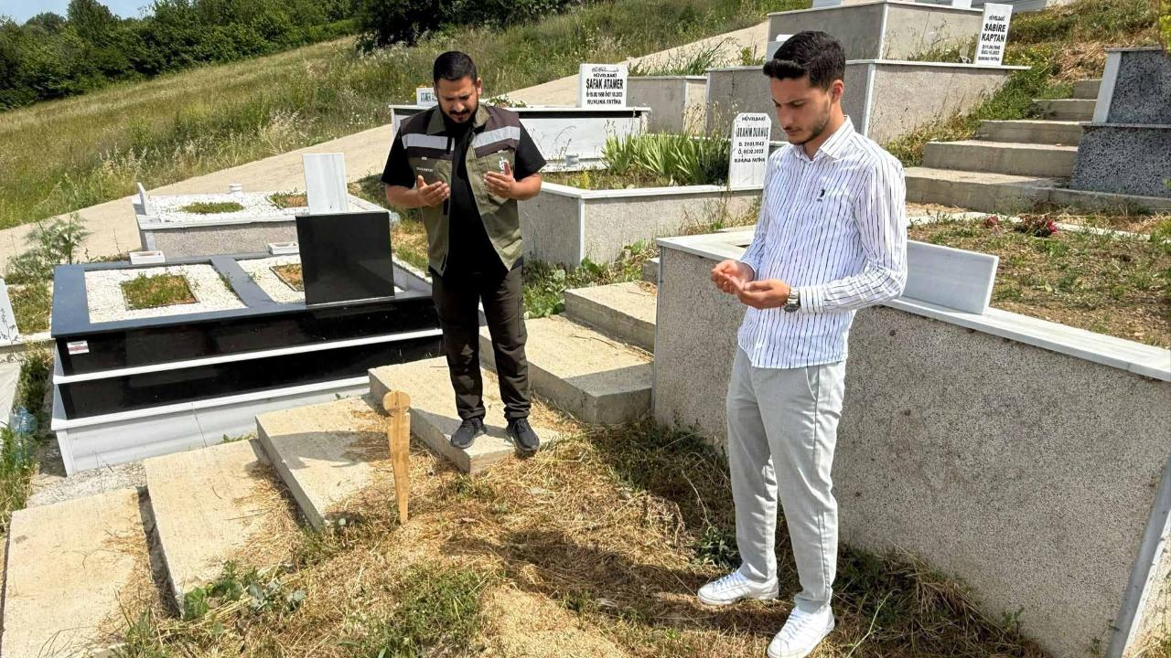 Kocaeli’de her cenaze insan onuruyla defnediliyor
