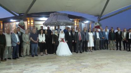 Kömürcü ailesinin düğünü hafızalarda iz bırakacak anlara sahne oldu