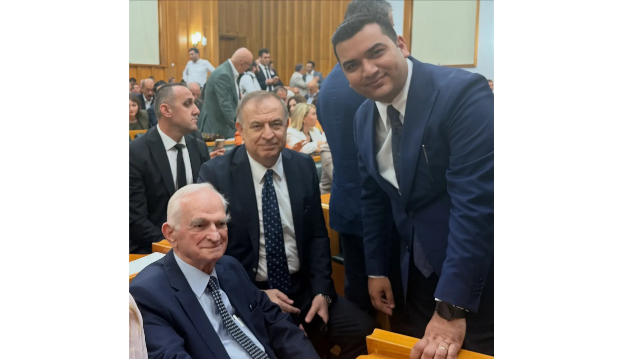 Özaltan; "Tarihin doğru tarafında durmaya devam edeceğiz!"