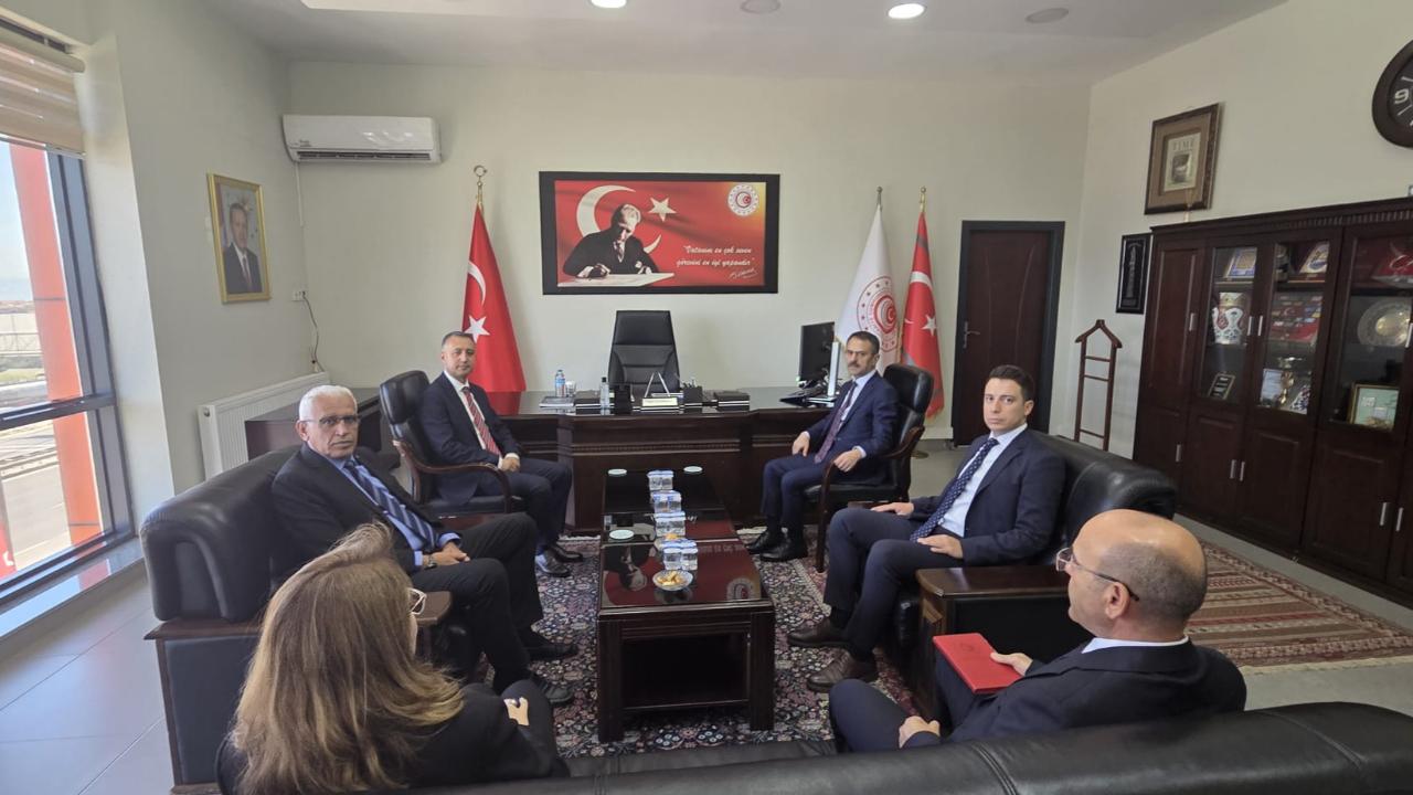 Vali Aktaş, Doğu Marmara Gümrük ve Dış Ticaret Bölge Müdürlüğünden Brifing Aldı
