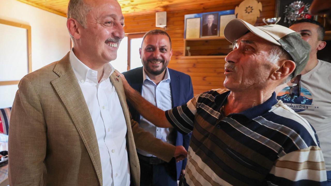 Yörükler’den Başkan Büyükakın’a şiirli karşılama