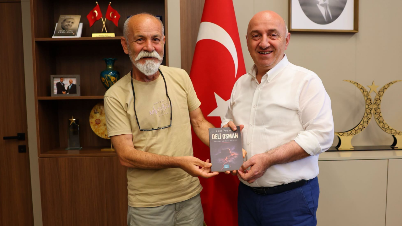Erol Polat, ‘Deli Osman’ isimli romanının tanıtımı için gala programı düzenliyor
