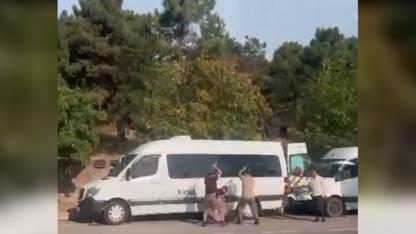 Gebze'de trafikte tartıştığı kişiyi sopalarla darbettiler: 4 gözaltı