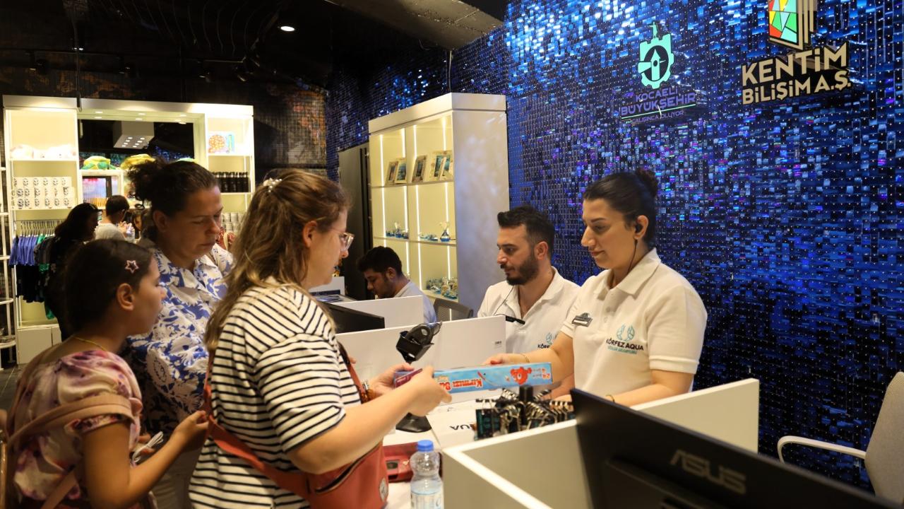 Körfez Aqua’da ‘Hatıra Mağazası’ da çok sevildi