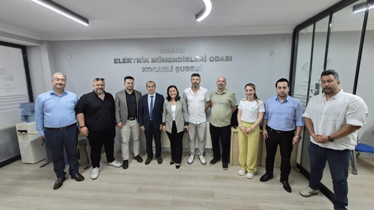 SEDAŞ Genel Müdürü ve Üst Yönetimi EMO Kocaeli'nin Ev Sahipliğinde Bir Araya Geldi