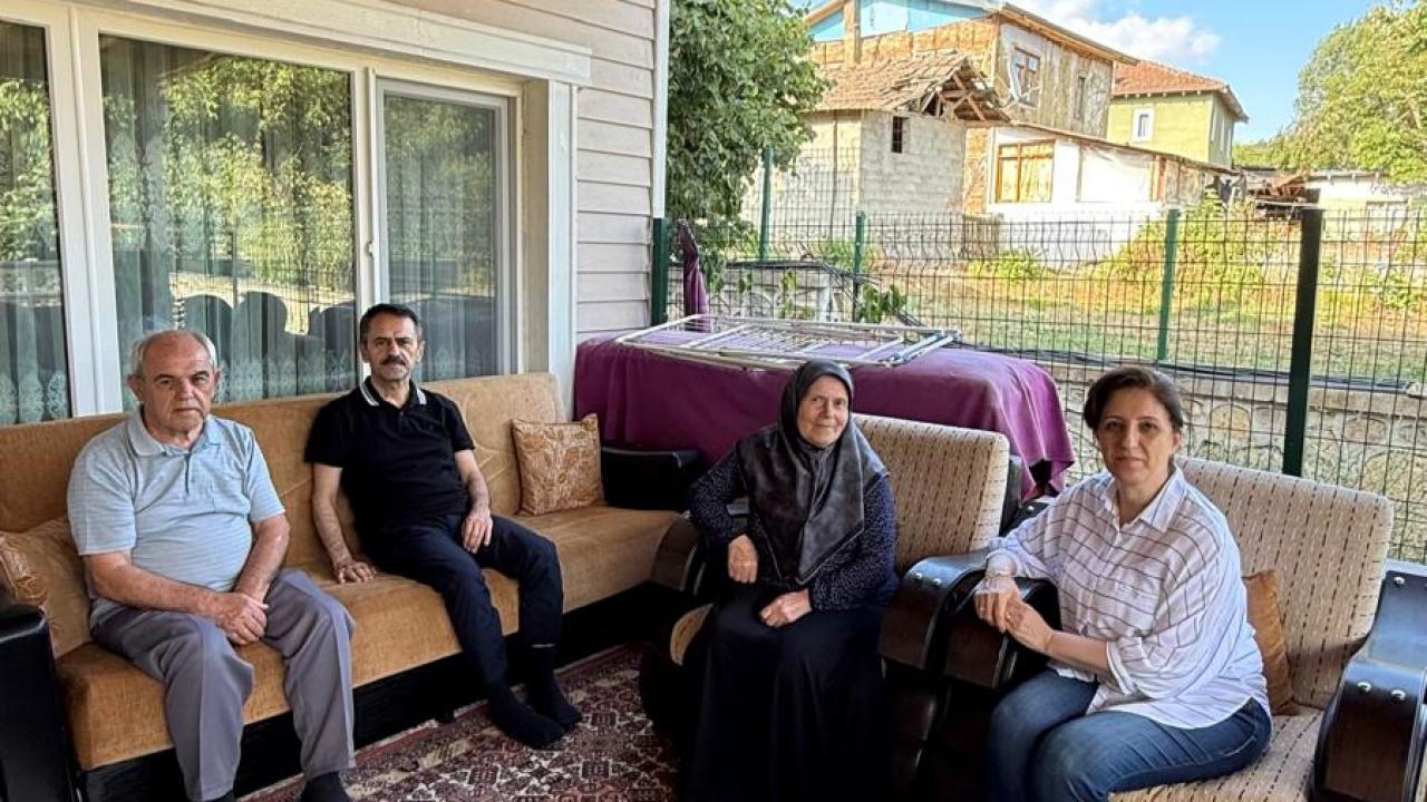 Vali İlhami Aktaş ve Eşi Songül Aktaş’tan Şehit Ailesine Anlamlı Ziyaret